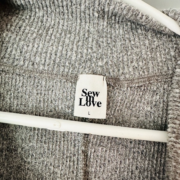 Gray Knit Top - Picture 3 of 3